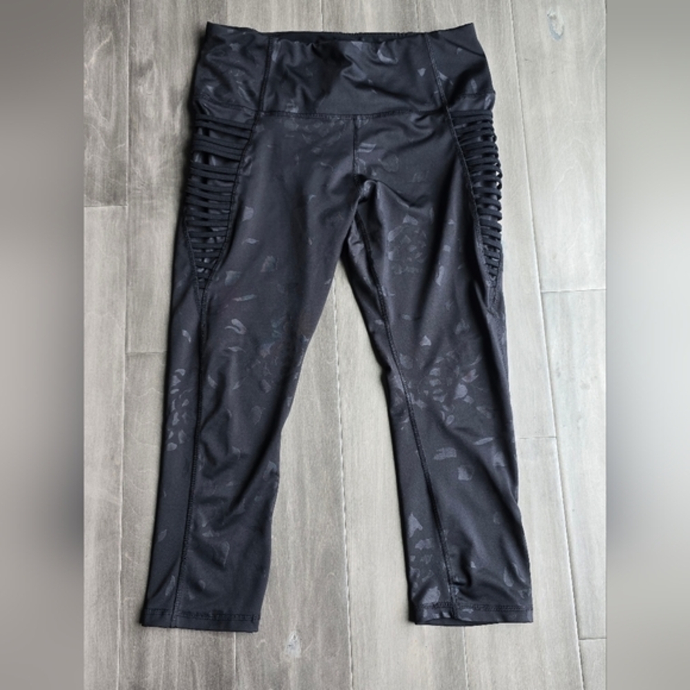 RBX Capri‎ Active Black Leopard Print Legging Size Large